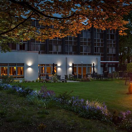 Best Western Plus Pinewood Manchester Airport-Wilmslow Hotel Экстерьер фото
