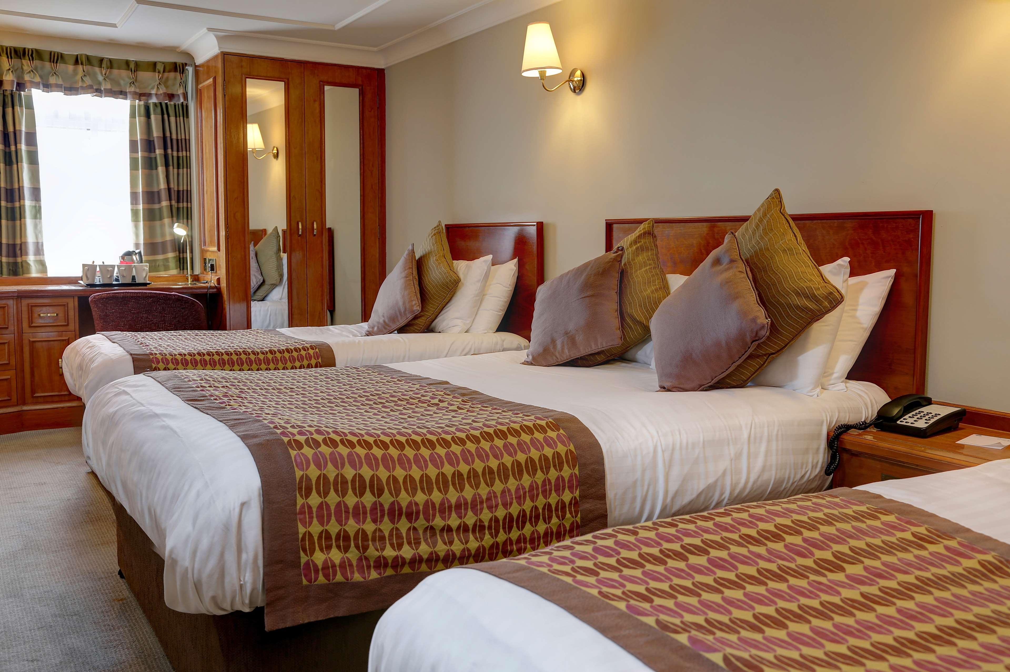 Best Western Plus Pinewood Manchester Airport-Wilmslow Hotel Экстерьер фото