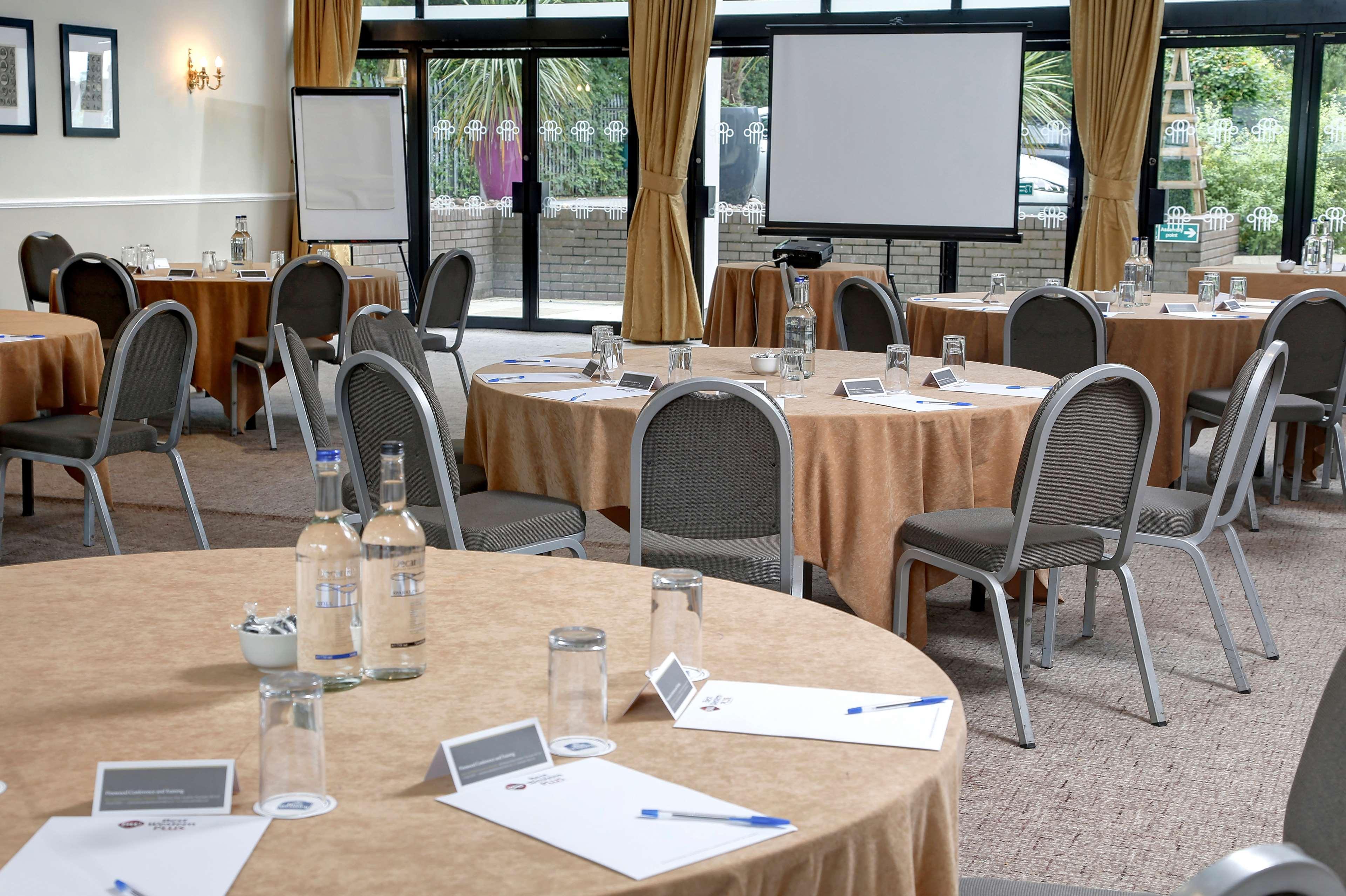 Best Western Plus Pinewood Manchester Airport-Wilmslow Hotel Экстерьер фото
