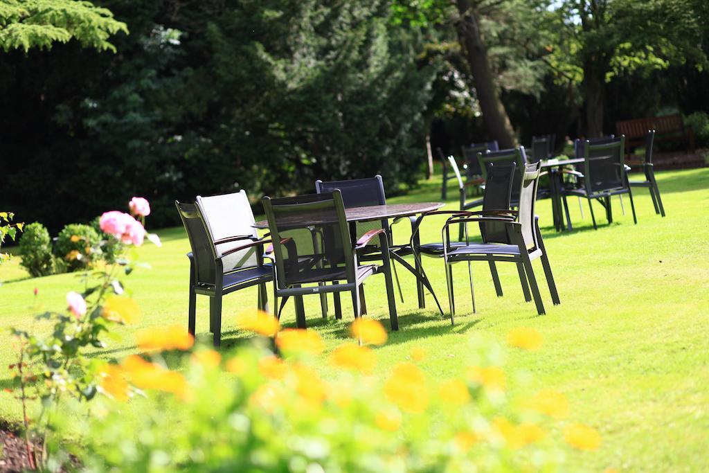 Best Western Plus Pinewood Manchester Airport-Wilmslow Hotel Экстерьер фото