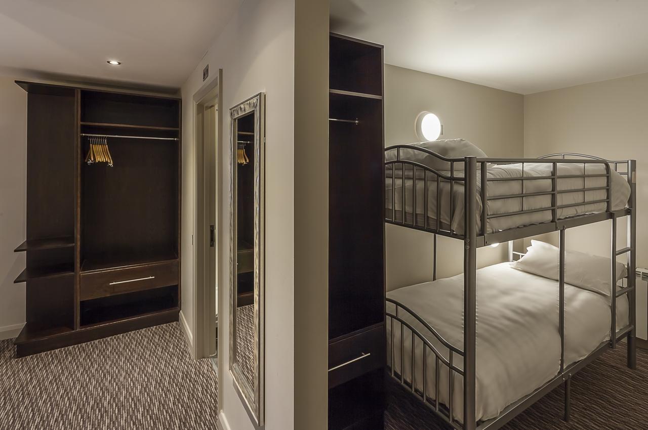 Best Western Plus Pinewood Manchester Airport-Wilmslow Hotel Экстерьер фото