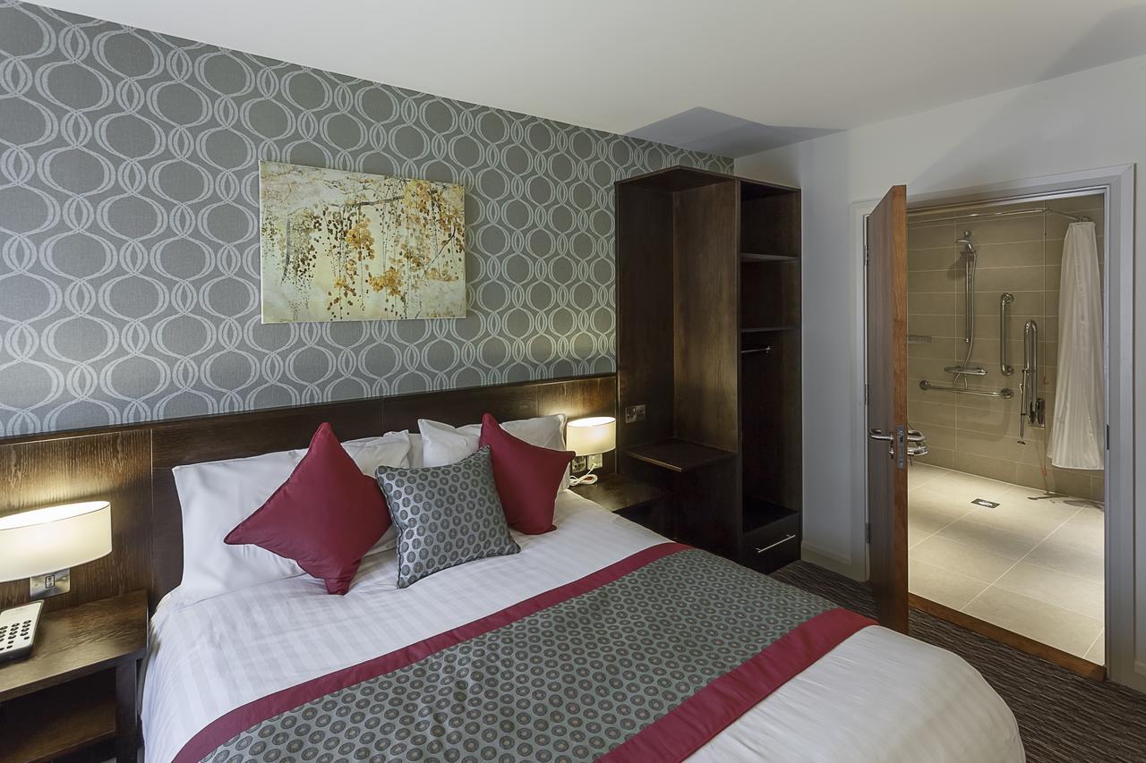 Best Western Plus Pinewood Manchester Airport-Wilmslow Hotel Экстерьер фото